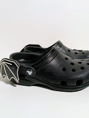 Crocs Kids Classic I Am Bat Clogs Halloween Bat Wing Crocs Black Size J 13